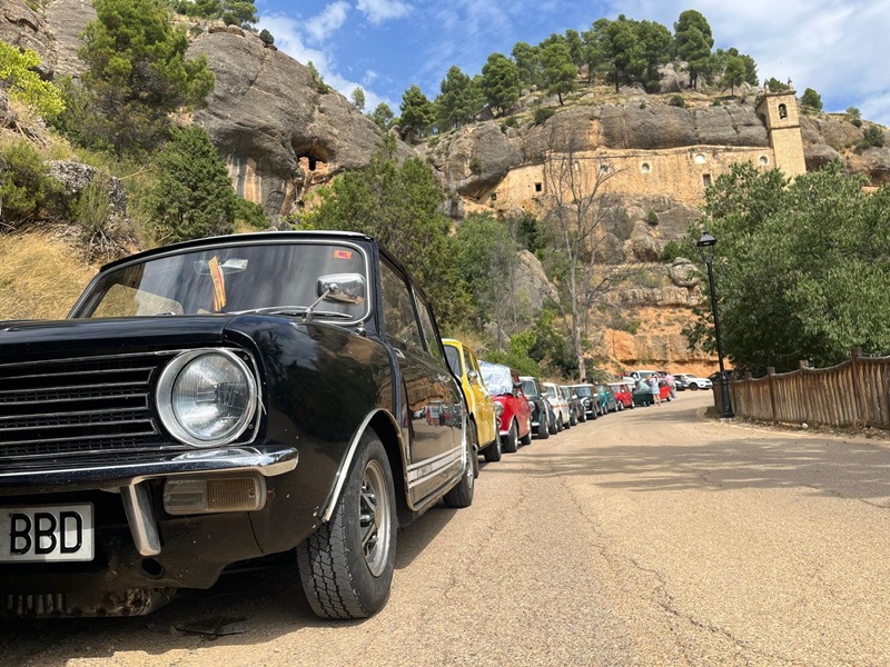 Un coche en una monta�a

El contenido generado por IA puede ser incorrecto.
